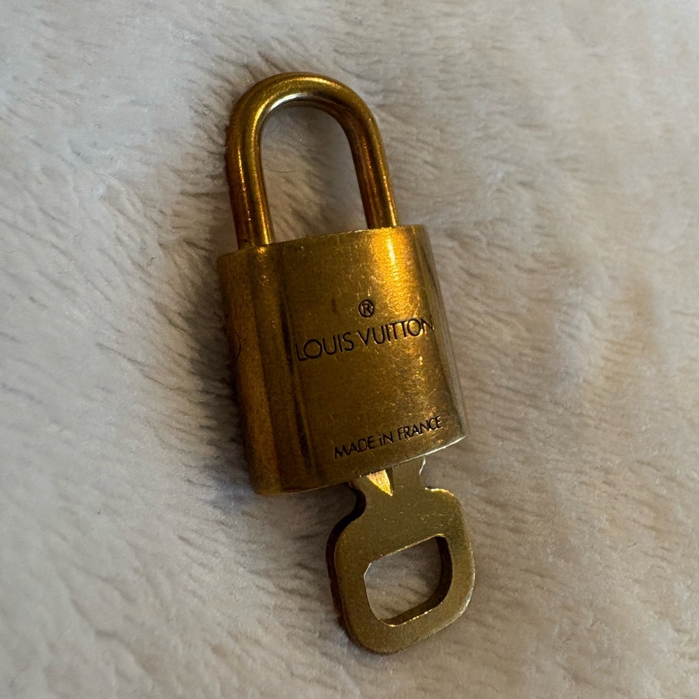 Louis Vuitton Gold Lock and Key Set #310 - Picture 2 of 3